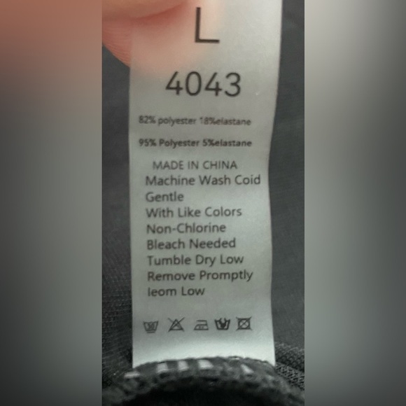 BLACK 1960S SOLID TEXTURED BANDEAU HALTER SWIMSUIT, STONE DETAIL; L - Picture 7 of 7